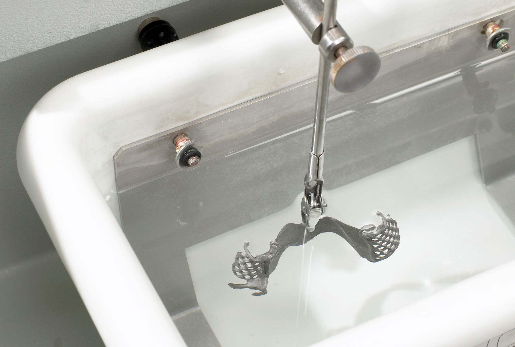 Жидкость для глянцевания каркасов Elektrolyt (2 л) Renfert 15241000