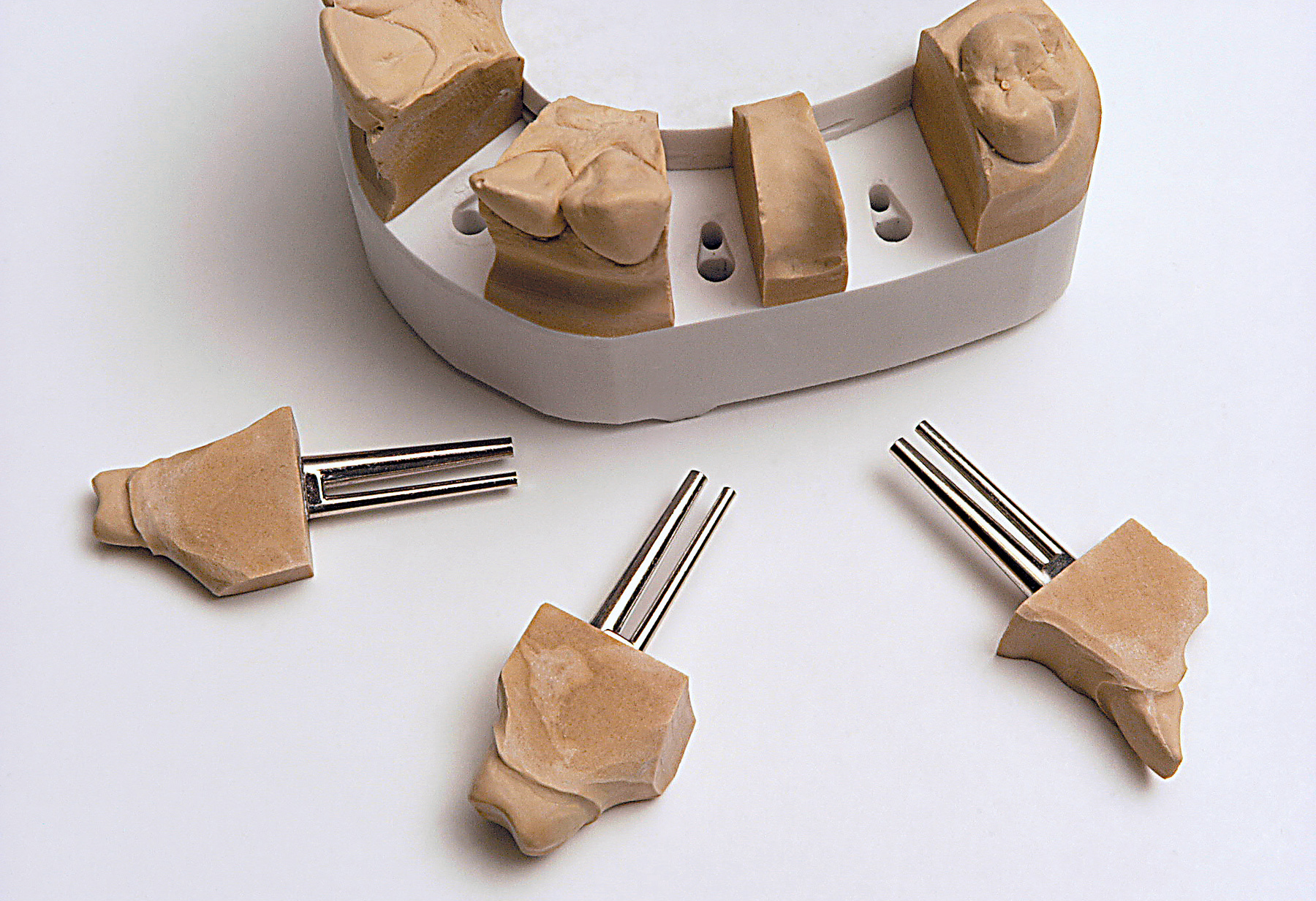 Штифты Bi-Pin короткие с втулками (1000 шт) Renfert 3262000